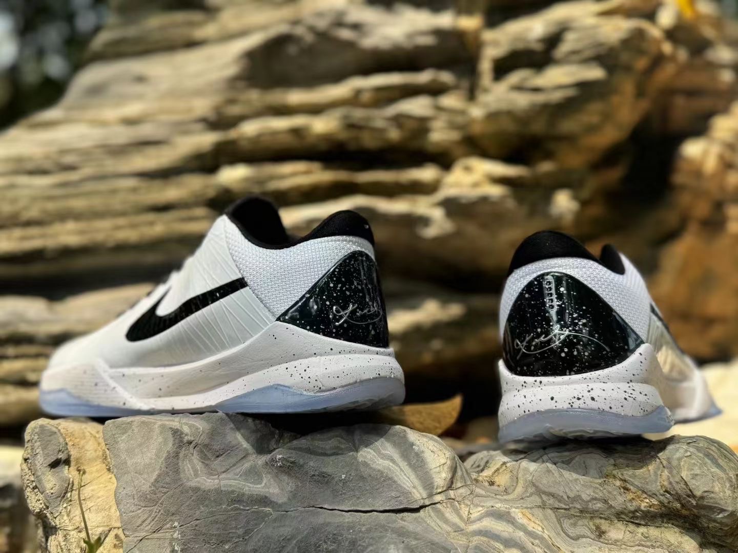 Nike Kobe 5 White and black